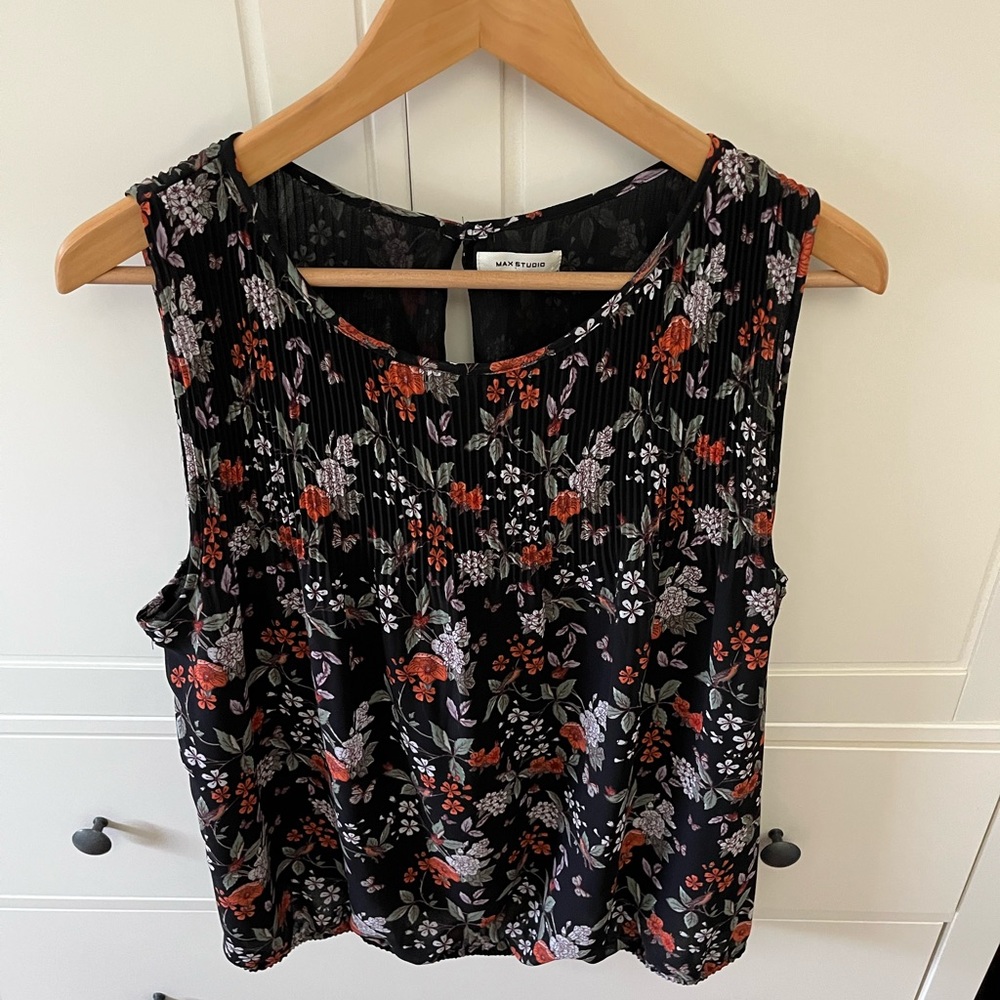 Max Studio Sleeveless Blouse